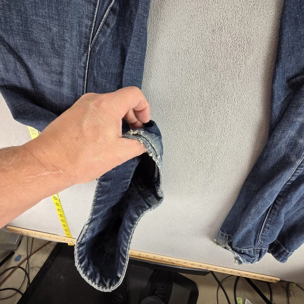 Vintage Levis Engineered Jeans Mens 30x32 Blue Twisted Buckle Back One Pocket